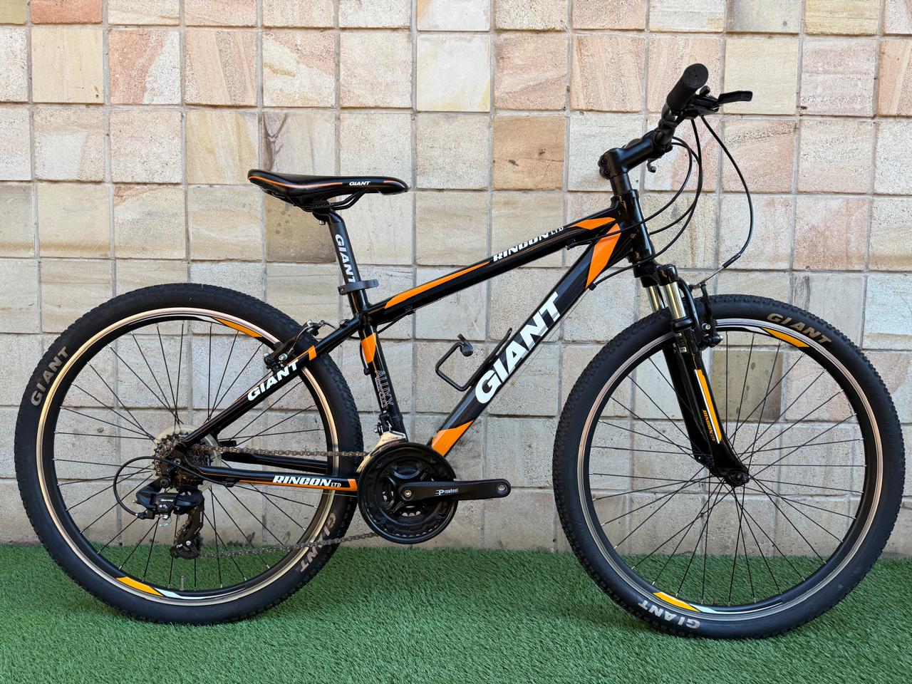 Giant Rincon Disc Giant Orange Bike Pre-owned Giant Rincon Ltd 26